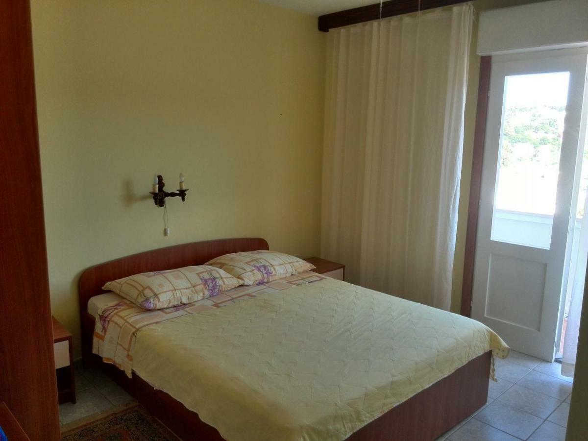 Kampor Apartments *